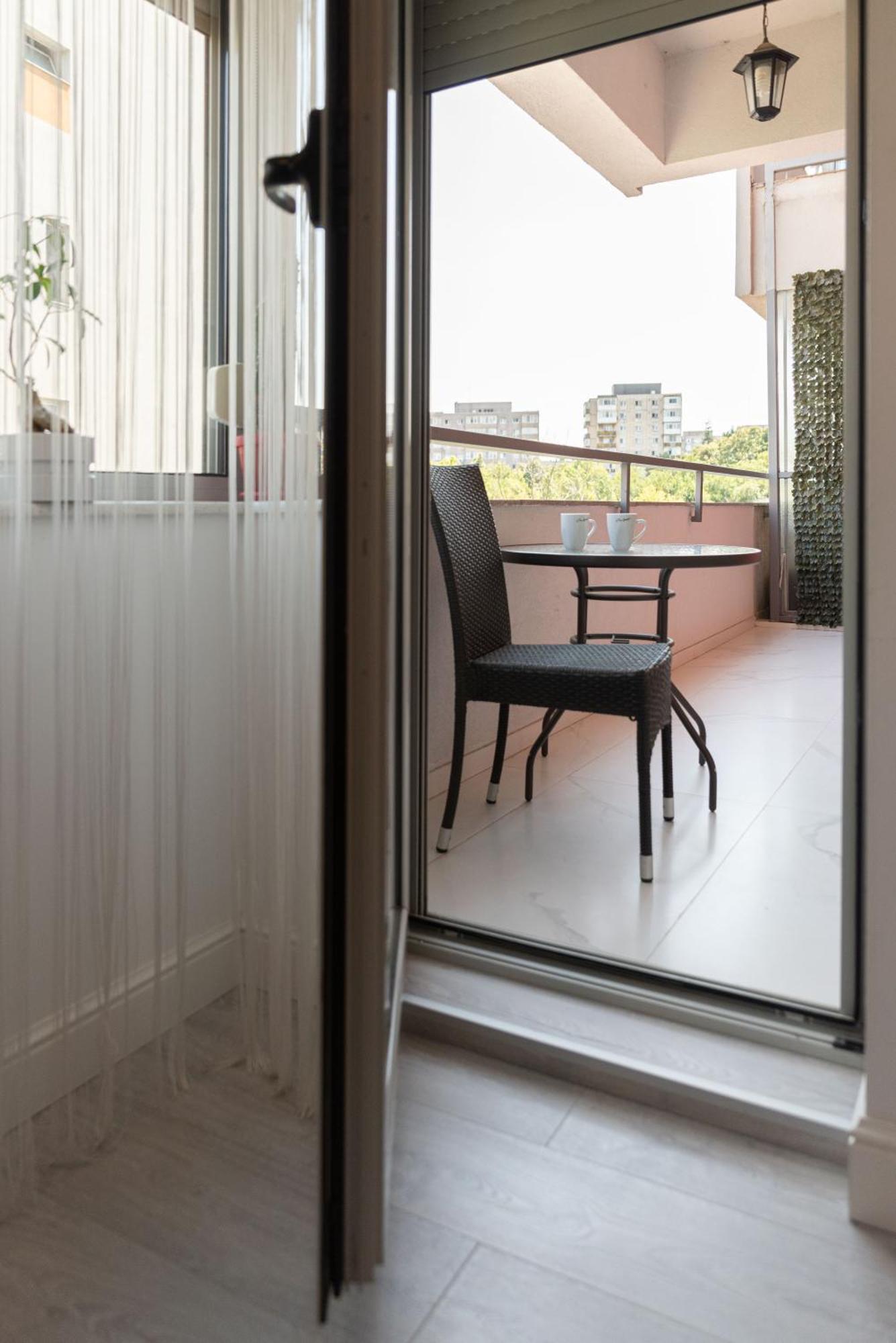 Smile Apartments Букурещ Екстериор снимка