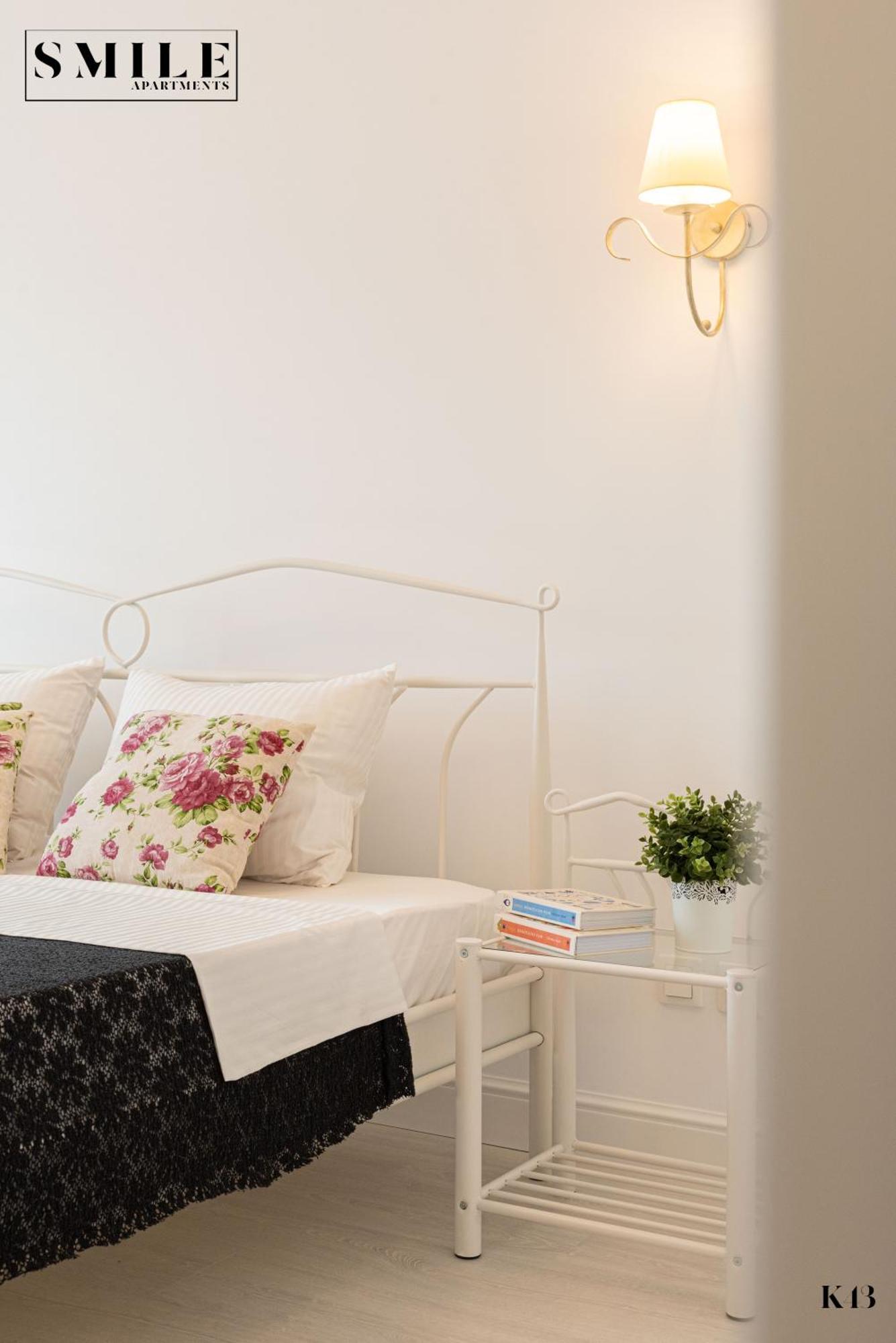 Smile Apartments Букурещ Екстериор снимка
