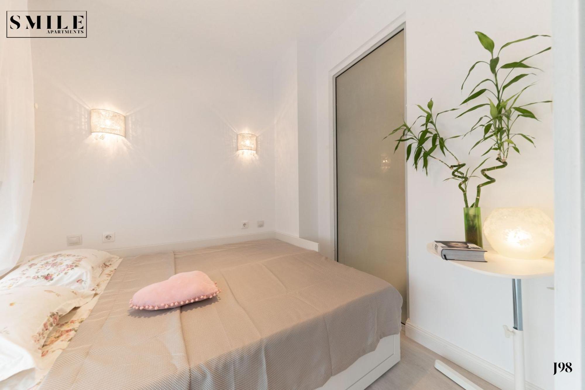Smile Apartments Букурещ Екстериор снимка